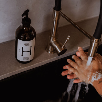Health Hut Hand Soap & Body Wash - Basil, Peppermint & Blood Orange - Image 4