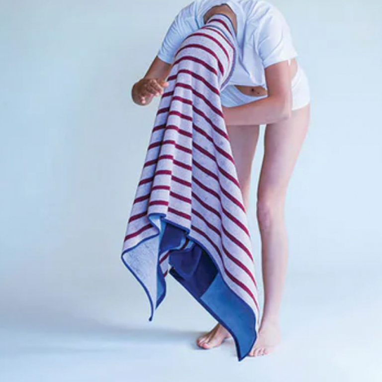 Typical Bath Towel - Two Tone Lilac and Studio Navy - Image 4